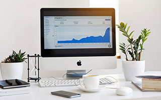 开云体育app-官方：拉亚战布莱顿的指尖神扑当选英超12月最佳扑救